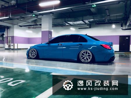 游走在浪与骚之间的奔驰C200 手工宽体与低趴倾角的美