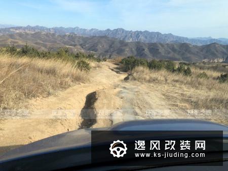 中国首台森林人SE 2.5寸升高改装作业 附越野试车报告