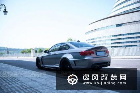 卖了A45入手宝马E92 M3，改装GTRS3宽体后车身比陆巡还宽