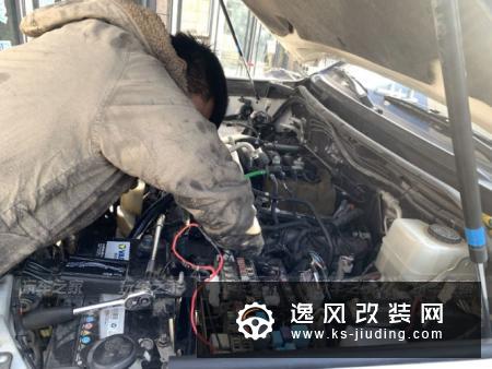 陈田卖拆车发动机5700变速箱分动箱