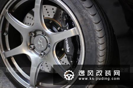 2017年6月份订的车,这台黑色前后等了3个月,因为自己本身就很喜欢黑色
