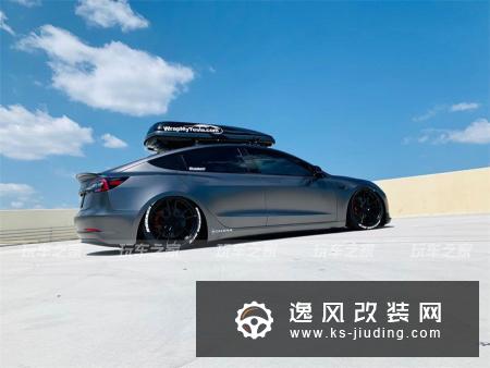 特斯拉Model 3化身低趴背包客 引领电动车改装潮流
