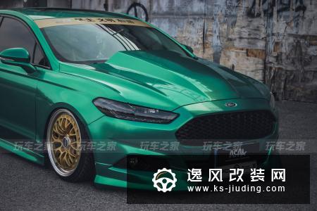 这辆蒙迪欧还在用绞牙你信吗？定制机盖背后居然如此个性