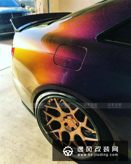 不一样的奥迪S5改装 女生玩起Supreme/LV主题无人能敌