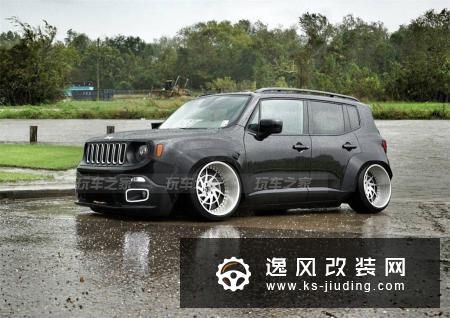 买了辆Jeep自由侠玩改装，不改升高玩起了宽体低趴风格