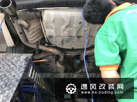 锐志:2.5LV6后轮驱动!当时越是了解下去越是毒!