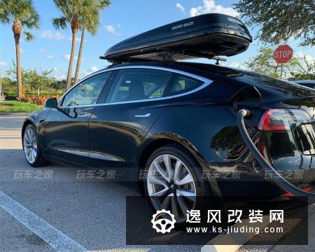特斯拉Model 3化身低趴背包客 引领电动车改装潮流