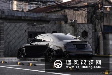 绍兴车友把奔驰CLA改装成低趴黑武士，历时三年交出满意答卷
