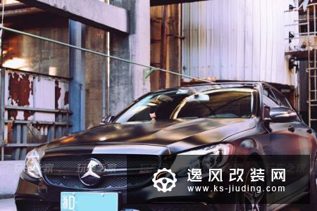 奔驰C级黑武士风格改装，帅气身影的背后有不被理解偏见