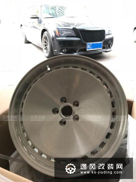 克莱斯勒300C改装案例 移植3.6L发动机