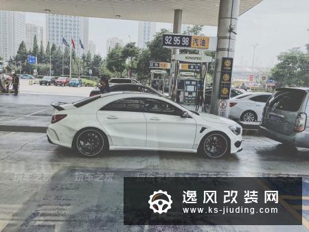 车友花了二十多万给CLA改装宽体 又入手了一辆GTR R35