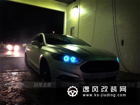 这辆蒙迪欧不仅改装了迷人的外观，后备箱里还藏着小酒馆
