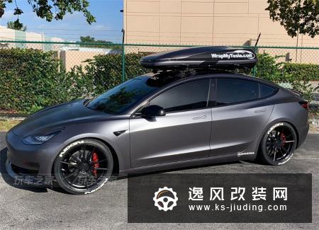 特斯拉Model 3化身低趴背包客 引领电动车改装潮流