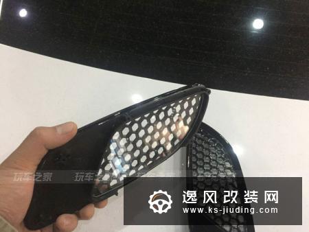 DIY发动机盖起初想的自己做一个试试,害怕自己搞不好,就500元收了原厂有碰