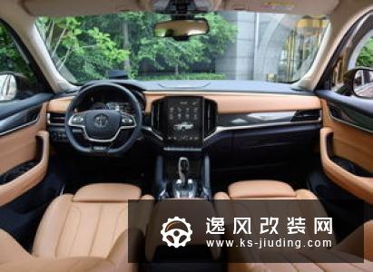凯迪拉克全新CT5实车街拍 即将上市