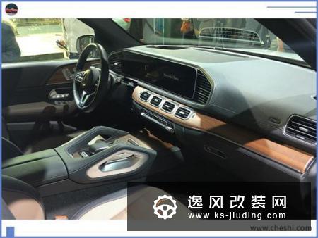 奔驰GLE插混版亮相  纯电续航超100km