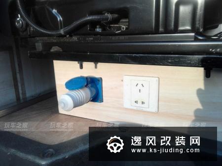 自驾游新选择 依维柯都灵改装床车