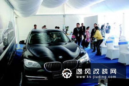 为竞技而生 试驾2018款宝马M4 CS