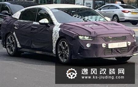 配贯穿式尾灯 起亚新一代K5路试谍照曝光