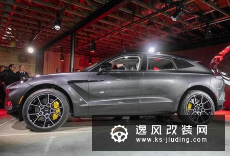 阿斯顿马丁DBX今日北京首发 搭4.0T发动机