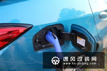 无需摇号直接上绿牌 雷凌双擎E 值不值？