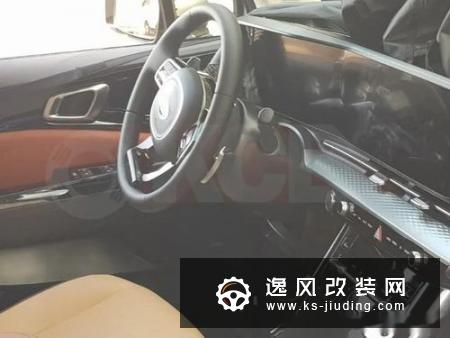 配贯穿式尾灯 起亚新一代K5路试谍照曝光