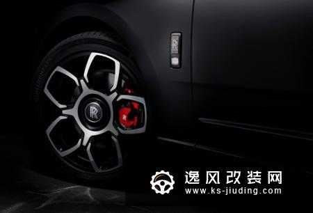 采用纯黑设计 库里南Black Badge官图发布
