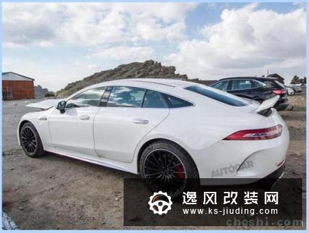 奔驰新GT跑车 增混动引擎/动力超兰博基尼
