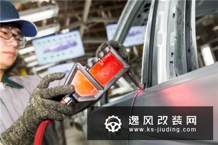 全新揽胜极光还没上市 我已经看了个遍