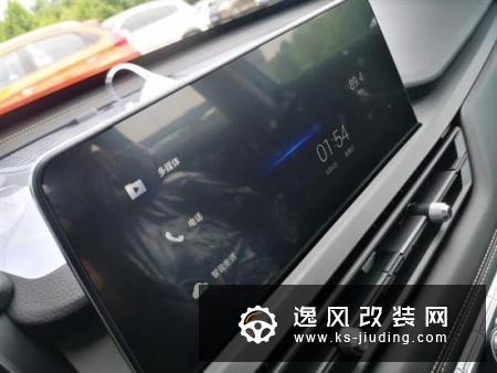 店实拍全新一代瑞虎8手动挡车型 人气火爆