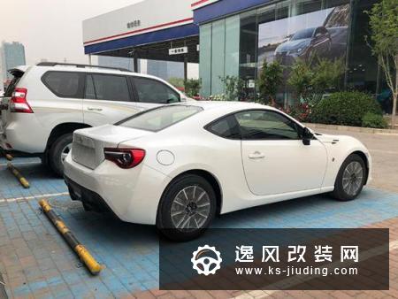 20万左右名副其实的超跑 丰田新86到店实拍