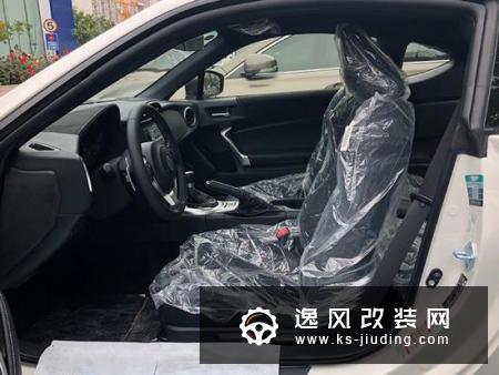 20万左右名副其实的超跑 丰田新86到店实拍