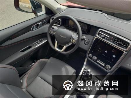 同为吉利旗下的明星SUV 领克01对比吉利博越