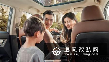 同为吉利旗下的明星SUV 领克01对比吉利博越