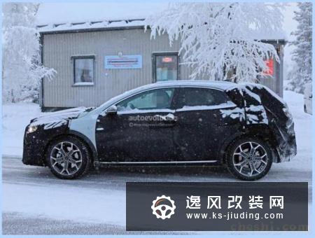 起亚全新小型SUV曝光 本月亮相/配轻混系统