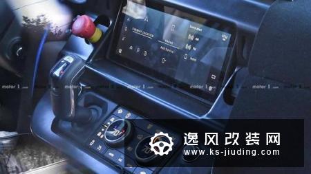 越野迷的福音 路虎全新卫士亮相上海街头