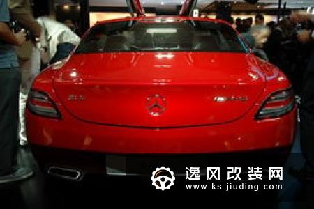奔驰全新A级性能版实车发布 将于2020年上市