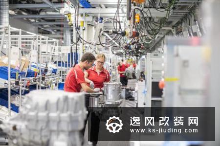 祖文豪森工厂开放 保时捷Taycan准时生产