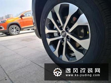 店实拍全新一代瑞虎8手动挡车型 人气火爆