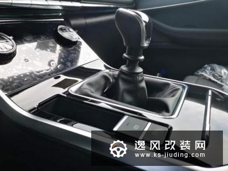店实拍全新一代瑞虎8手动挡车型 人气火爆