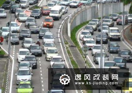 多地7月1日提前实施国六 车企库存压力骤增