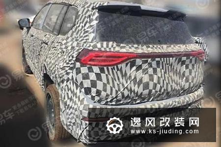 曝疑似宝骏RS-5改款车型谍照 换装电子挡把