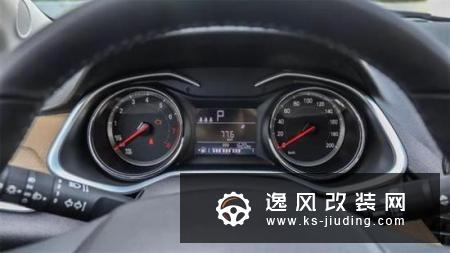 10万级这台高性价比轿车 很适合年轻人