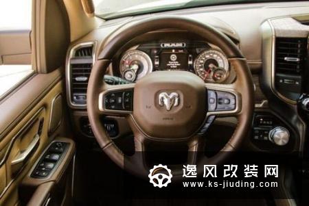 MINI全新Clubman街拍 外观升级/换电子档把